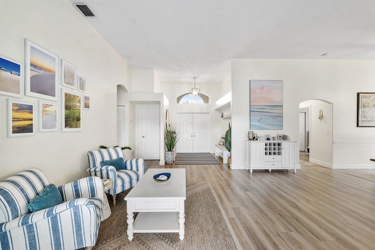 5794 La Gorce Circle