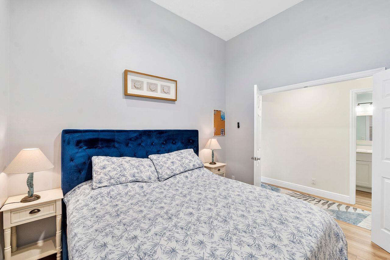 5794 La Gorce Circle