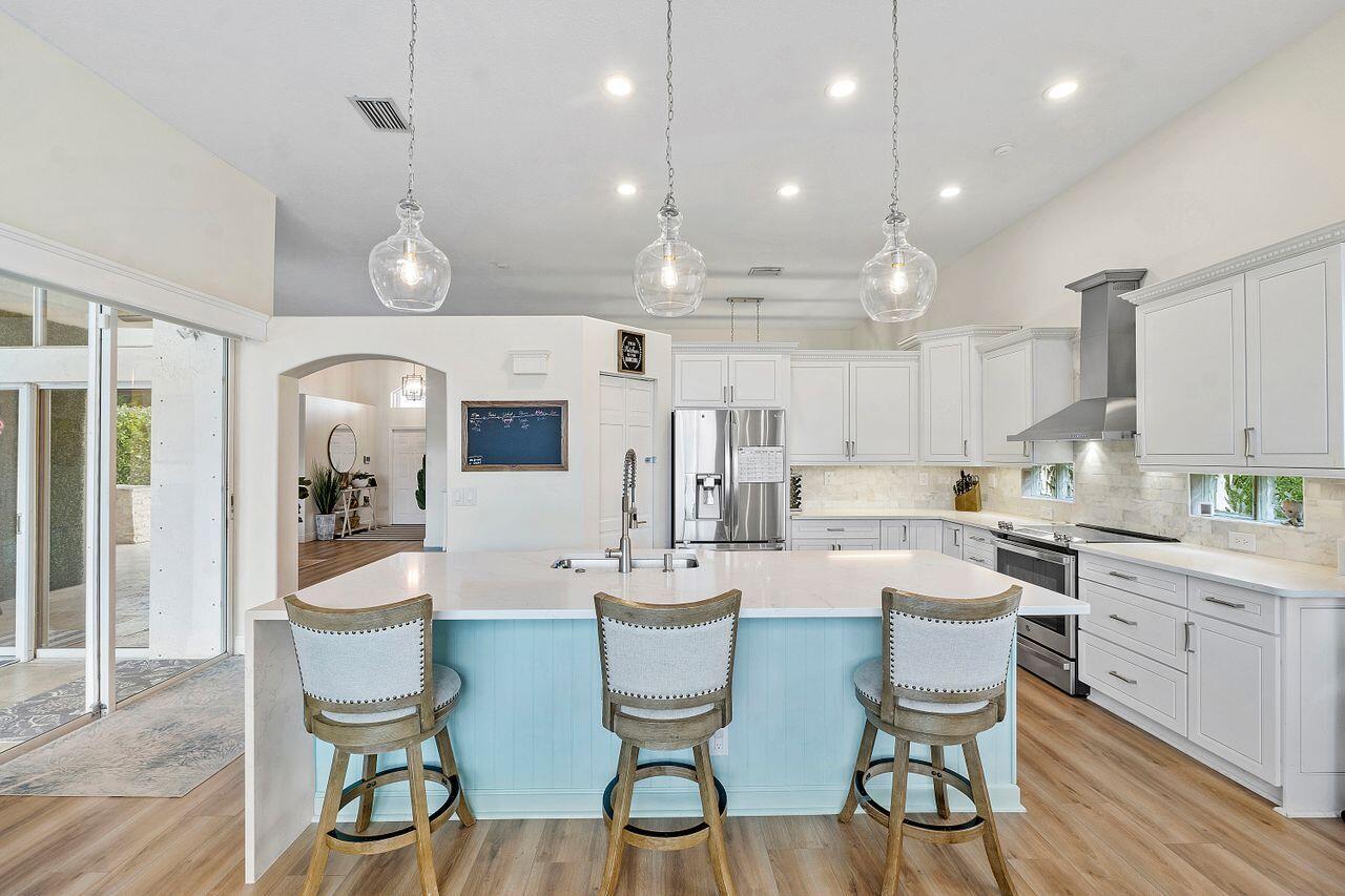 5794 La Gorce Circle