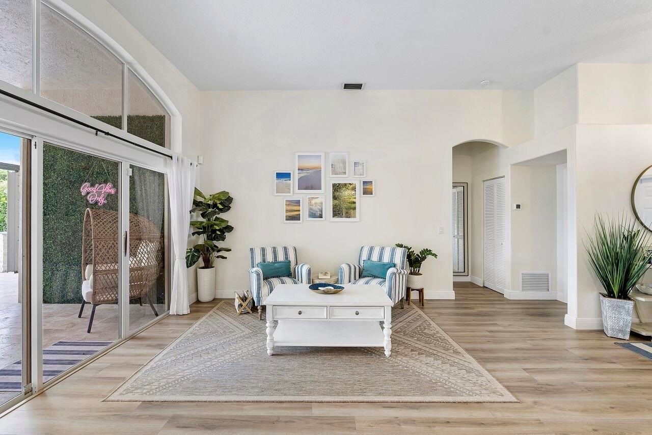 5794 La Gorce Circle