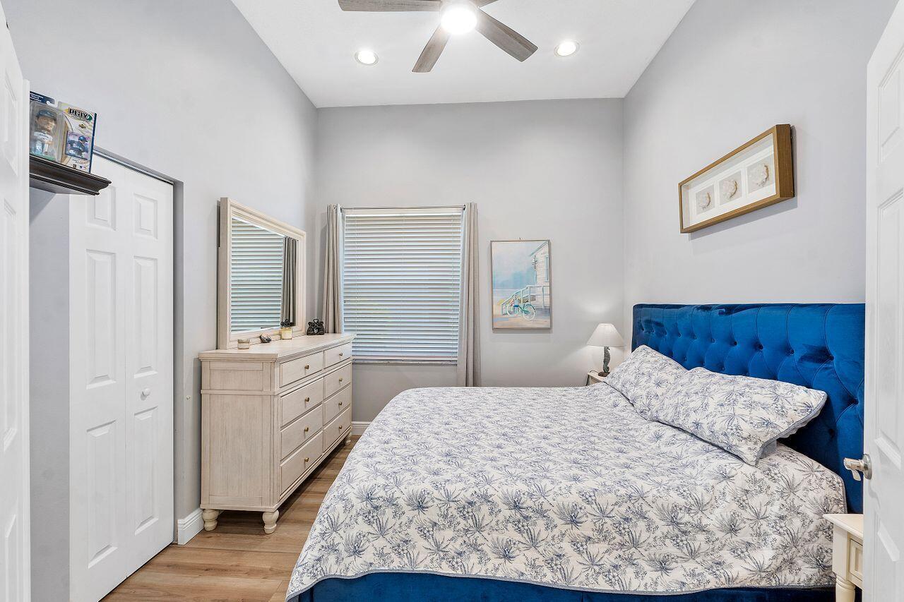 5794 La Gorce Circle