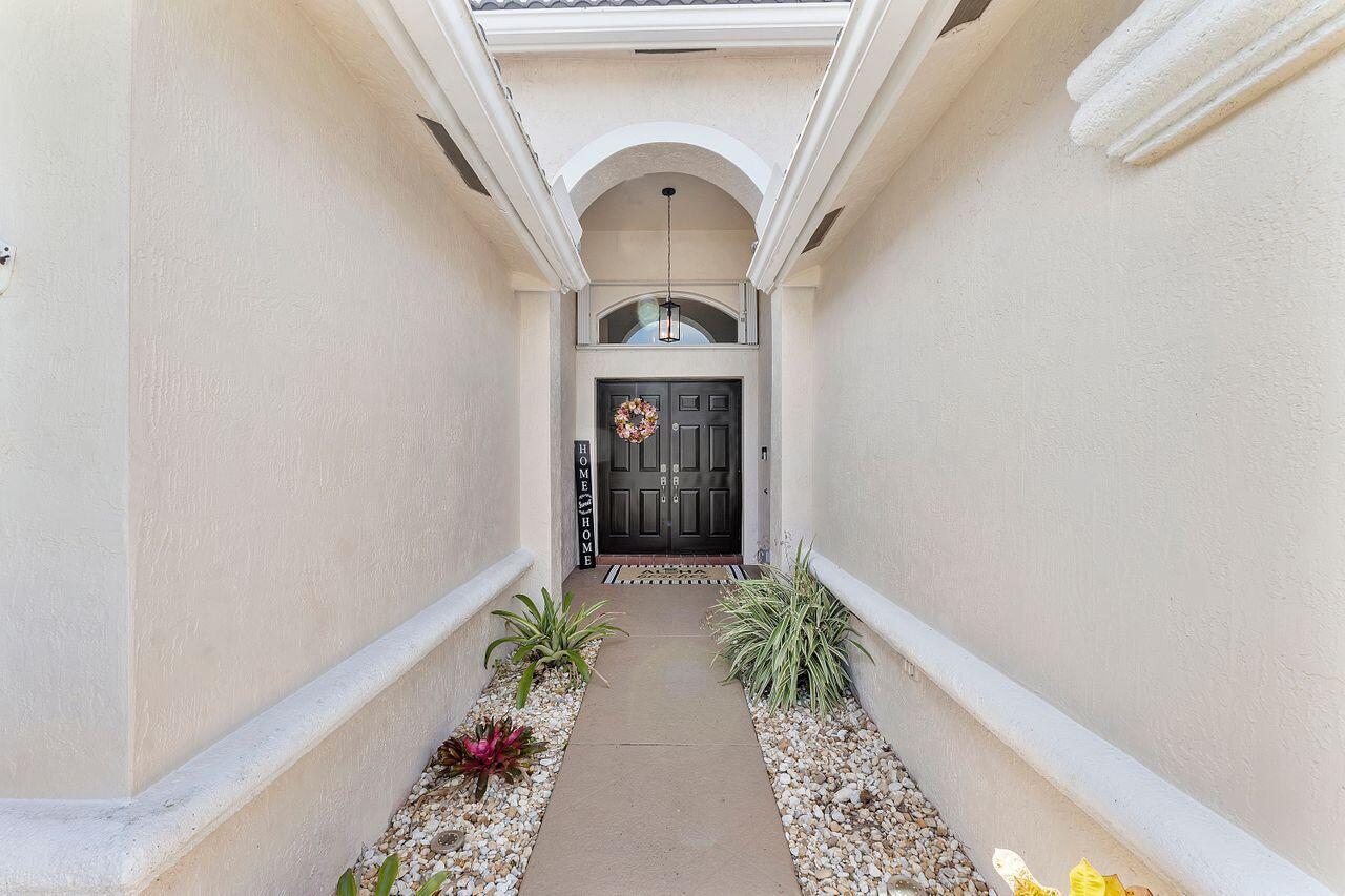 5794 La Gorce Circle