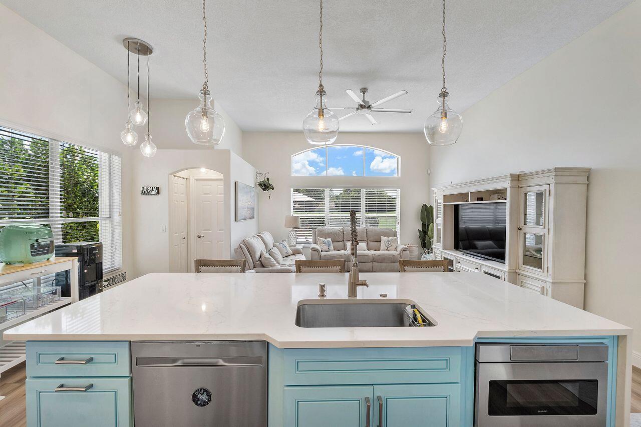 5794 La Gorce Circle