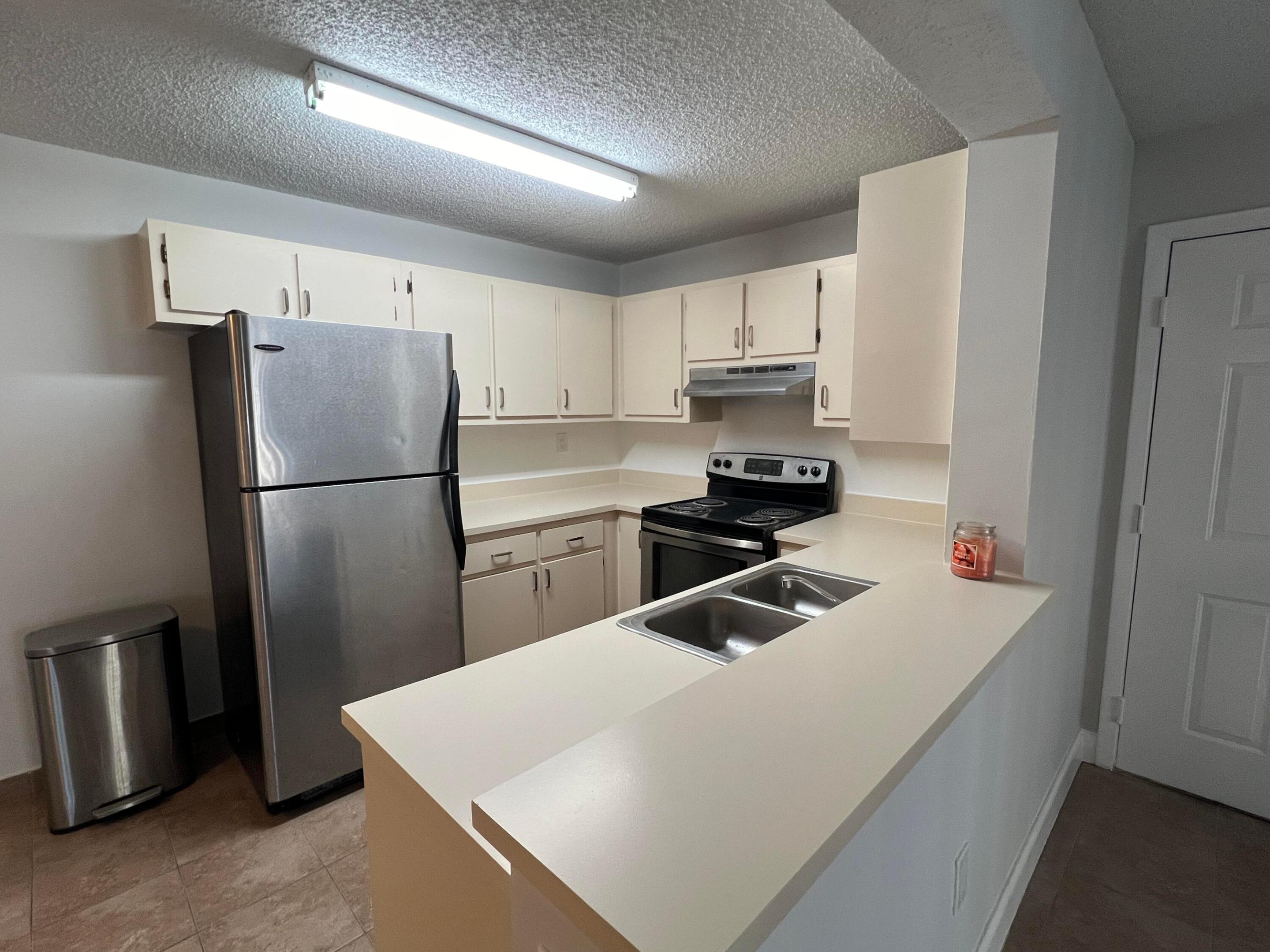 9491 S Palm Circle 204