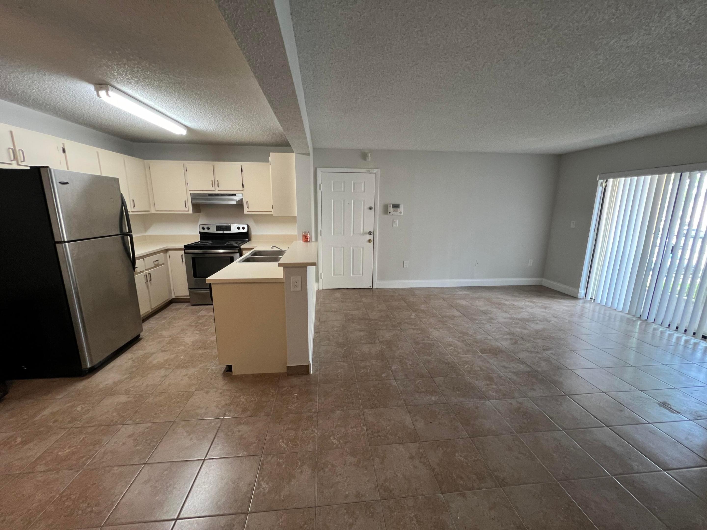 9491 S Palm Circle 204