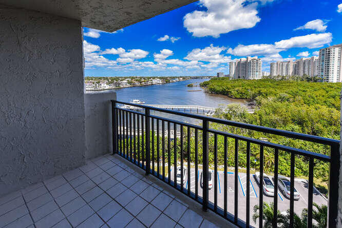 3912 S Ocean Boulevard 712