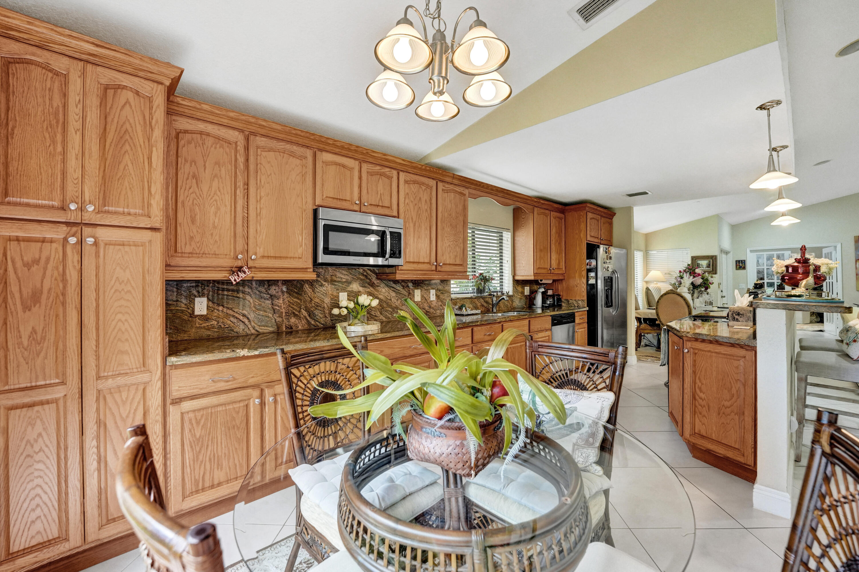 11111 Highland Circle