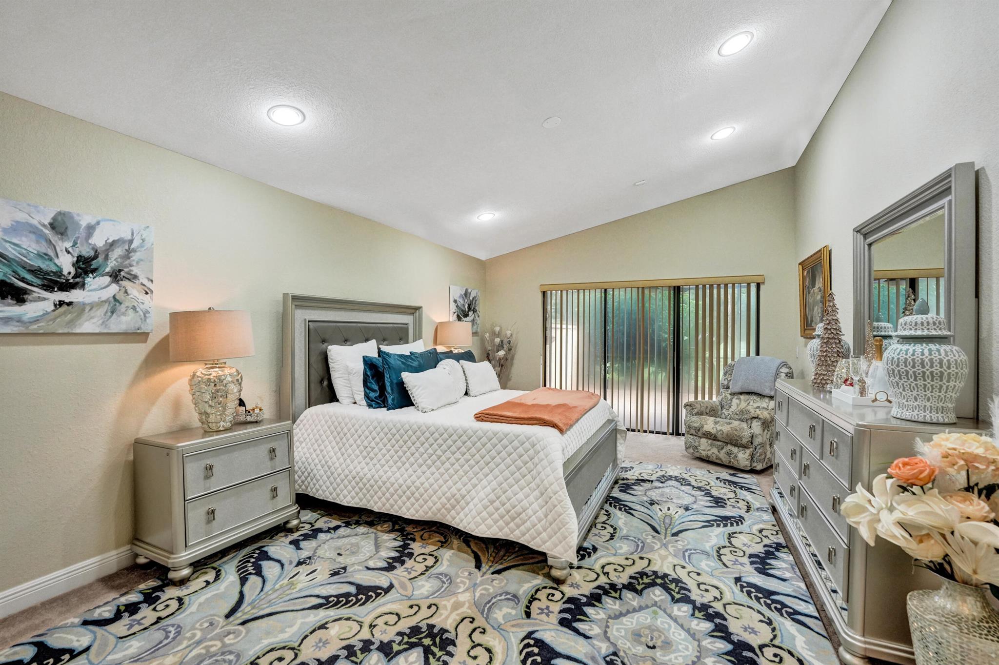 11111 Highland Circle