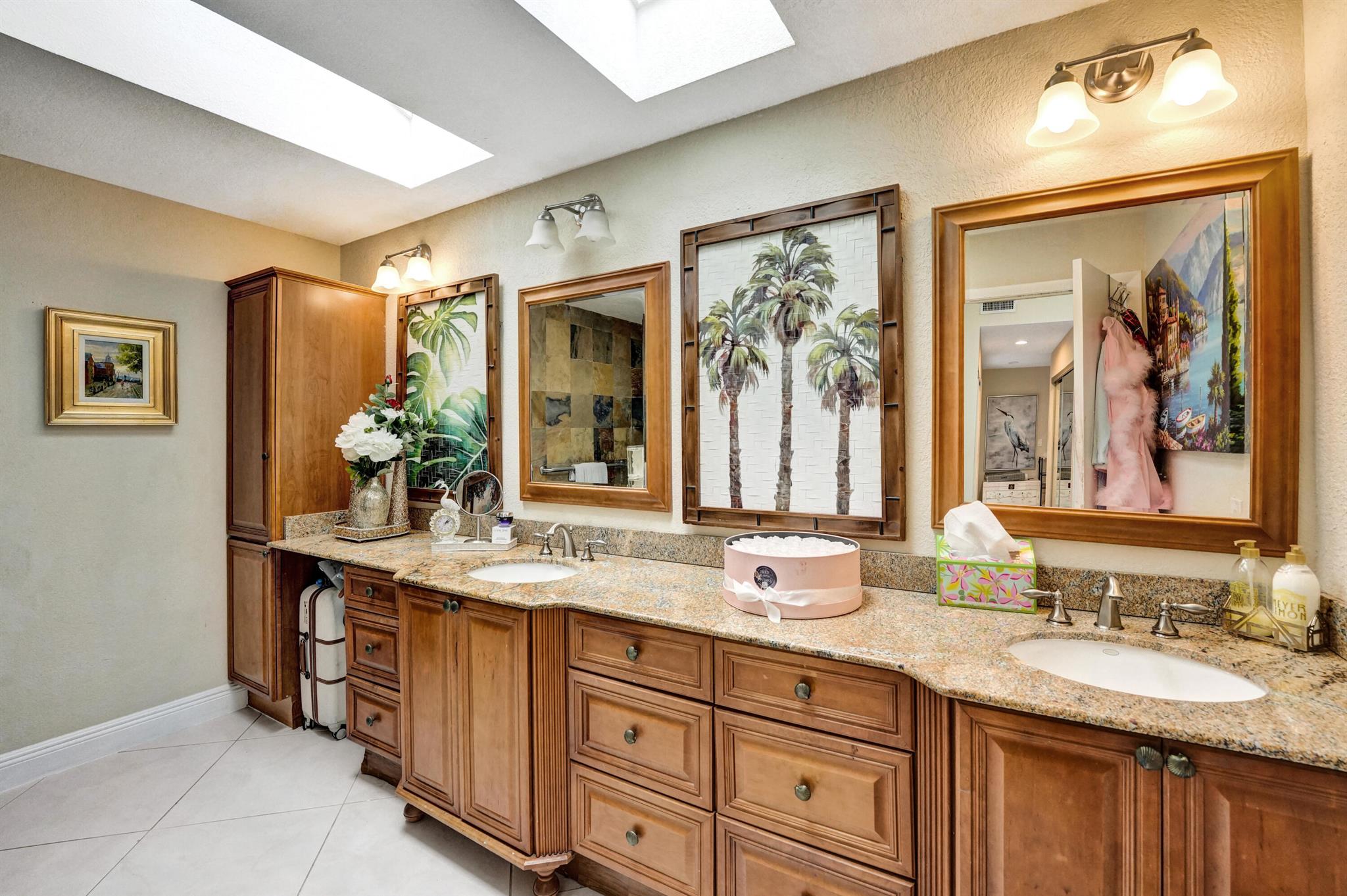 11111 Highland Circle