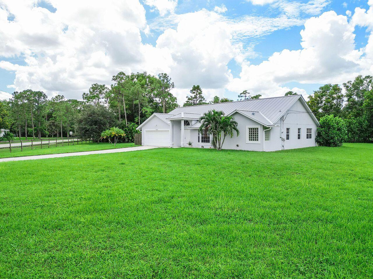 17524 78th Road N