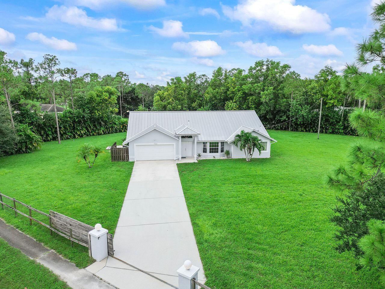 17524 78th Road N