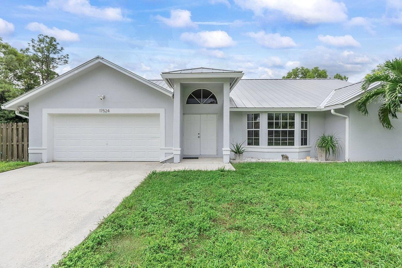 17524 78th Road N