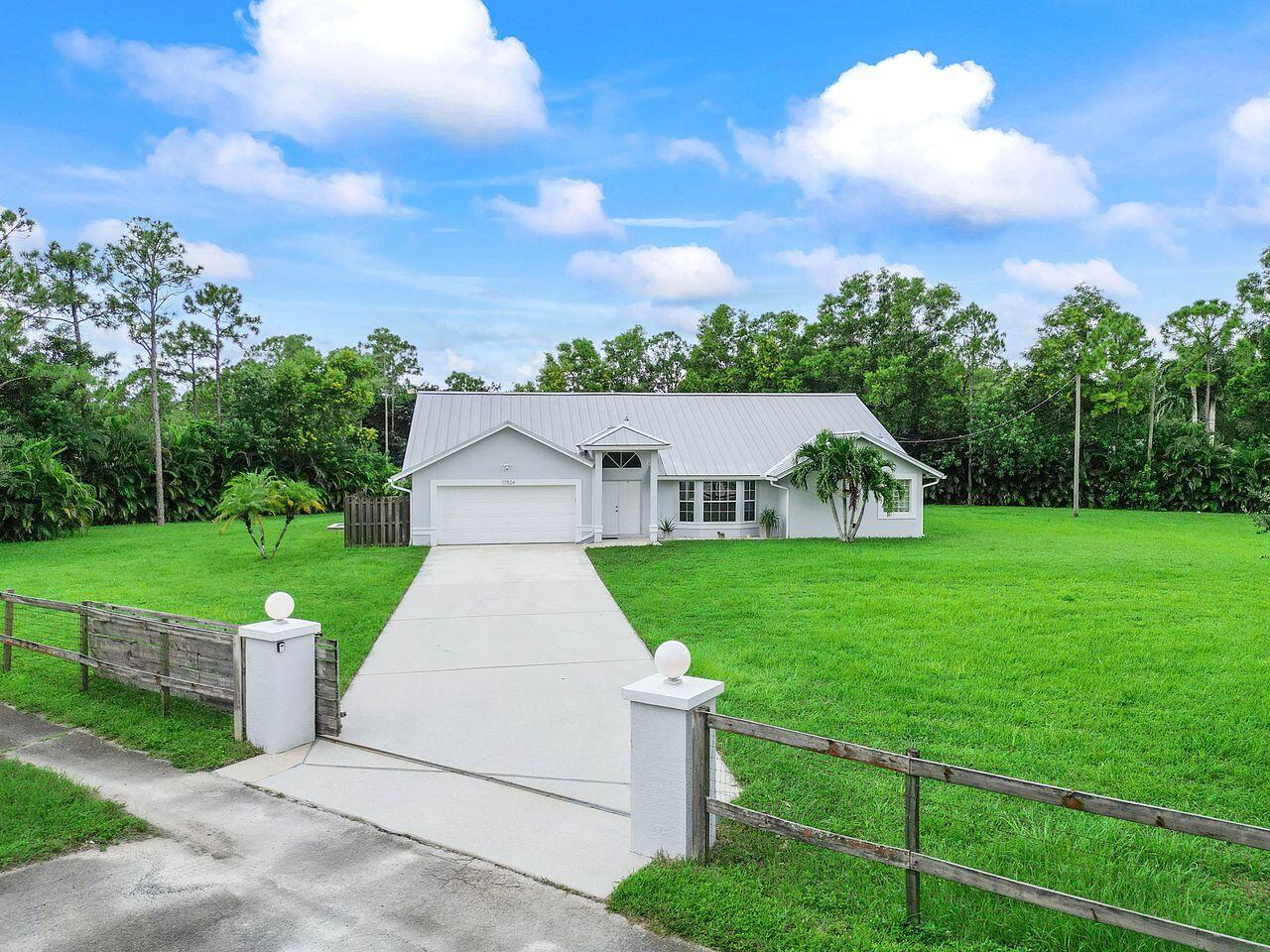 17524 78th Road N