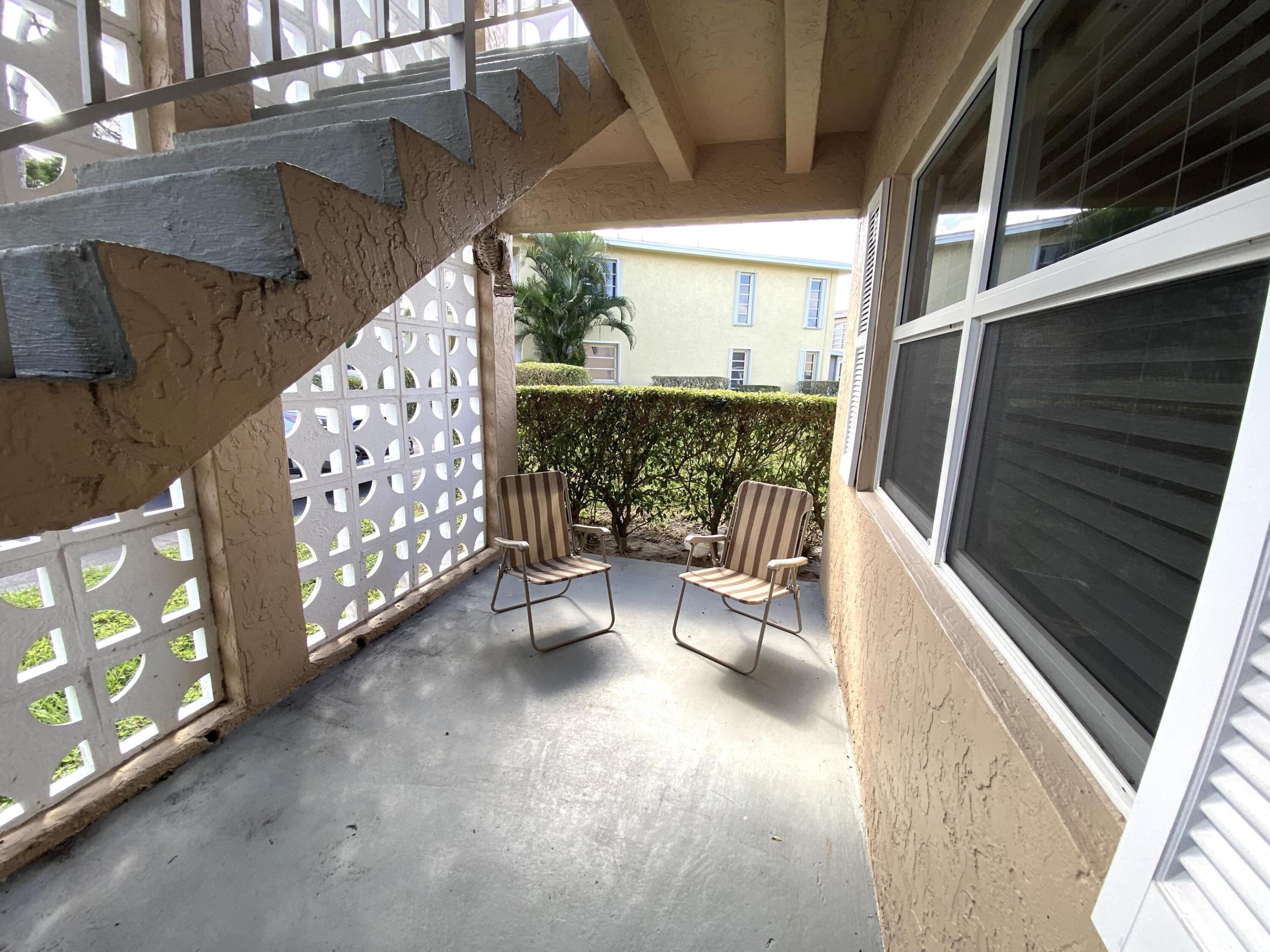 2411 Papaya Drive 101