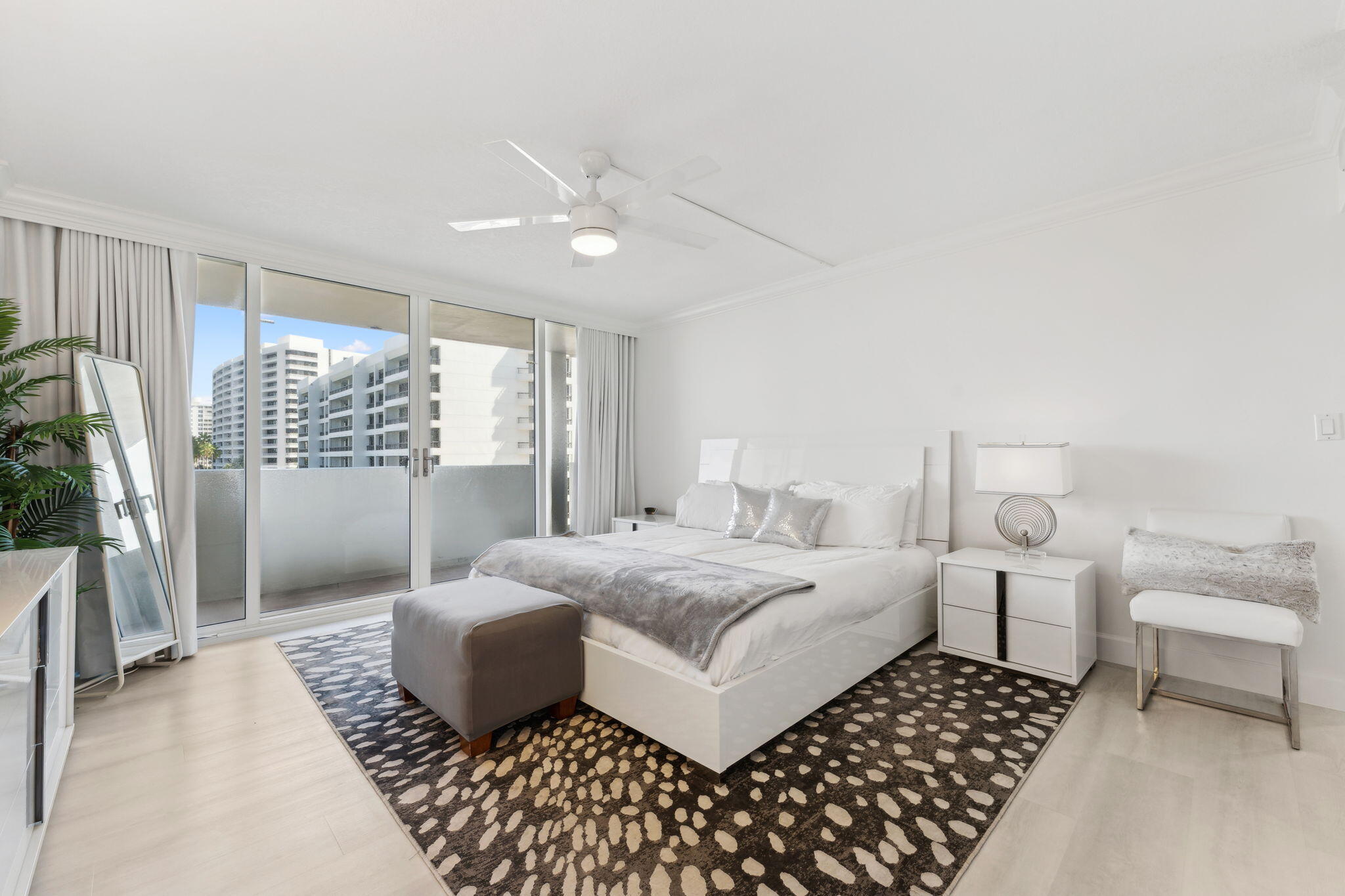 2000 S Ocean Boulevard 5-G