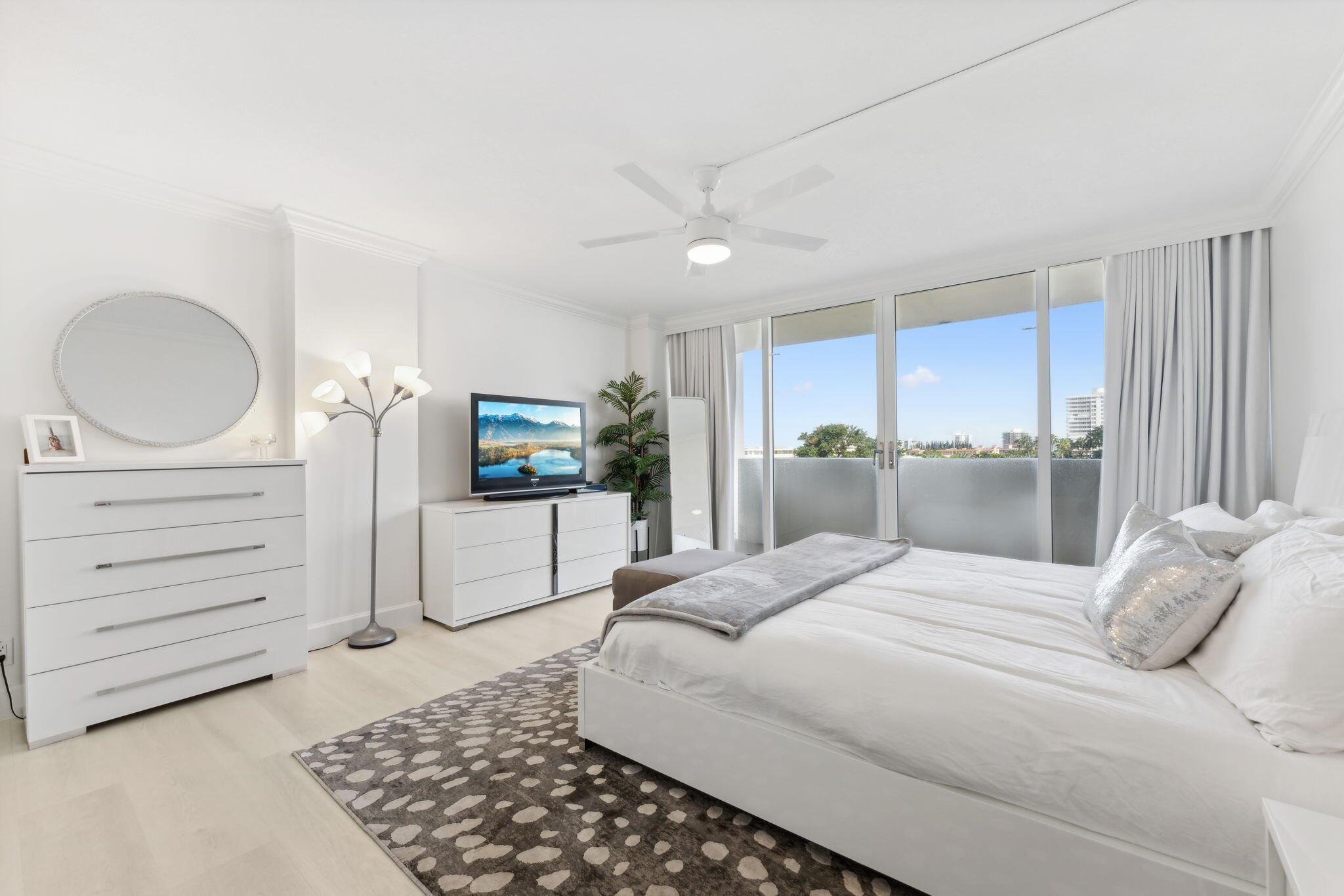 2000 S Ocean Boulevard 5-G