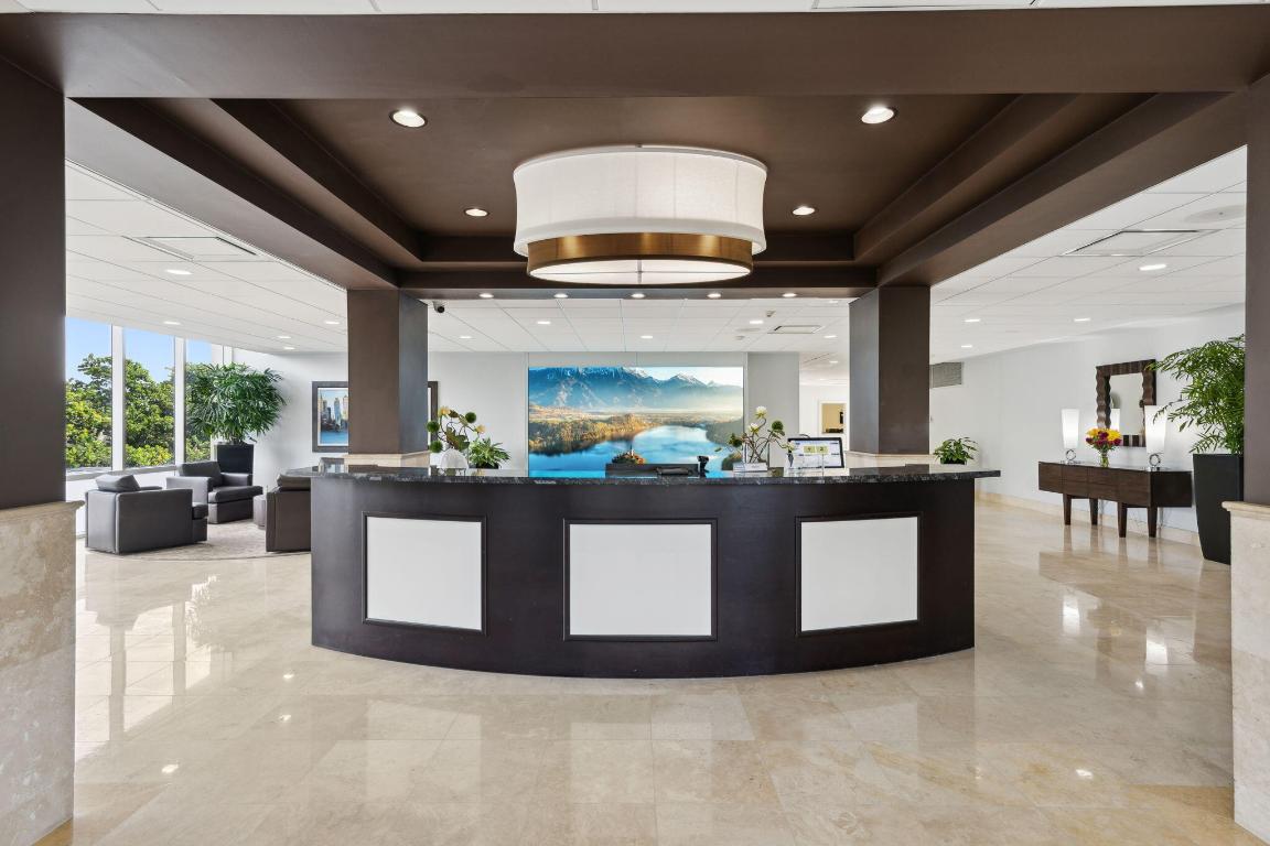 2000 S Ocean Boulevard 5-G