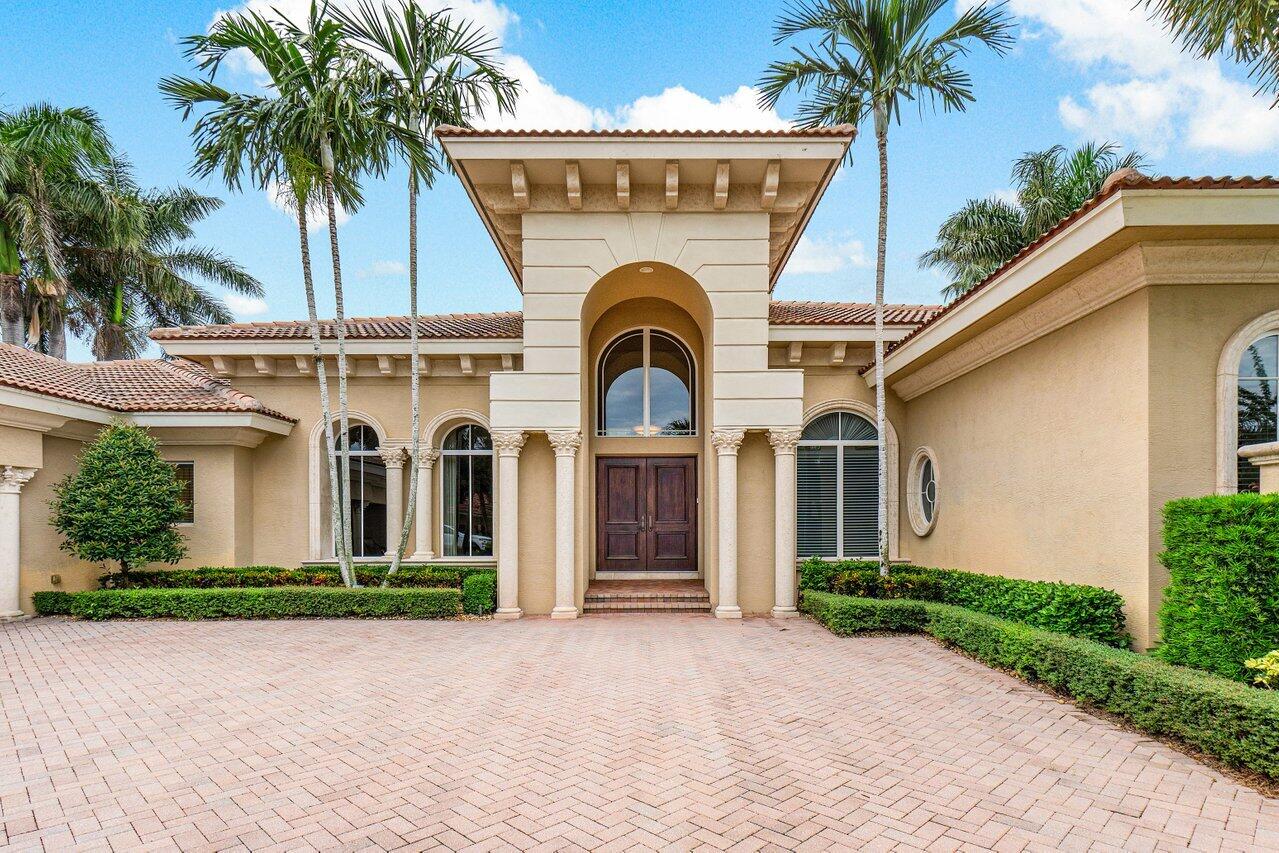 4188 Bocaire Boulevard