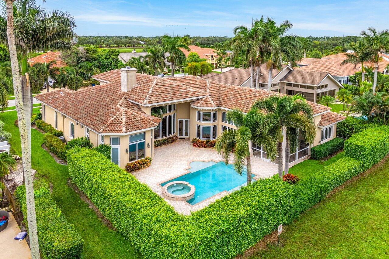 4188 Bocaire Boulevard