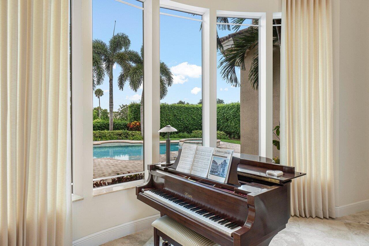 4188 Bocaire Boulevard