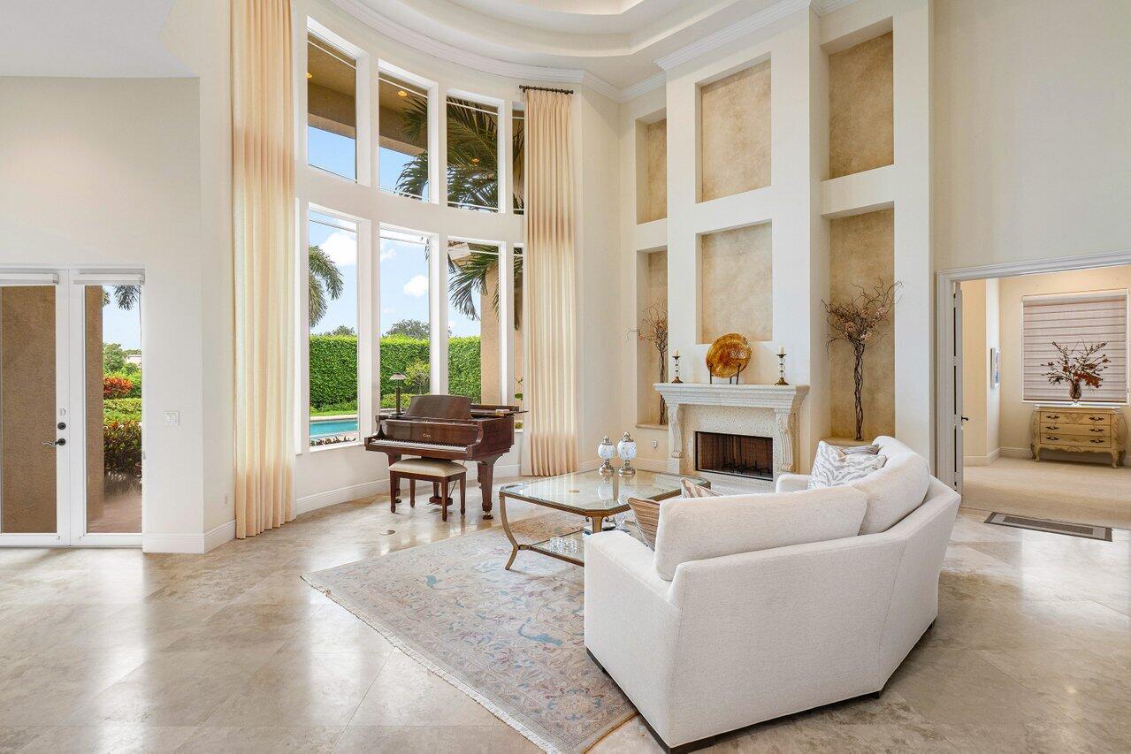 4188 Bocaire Boulevard