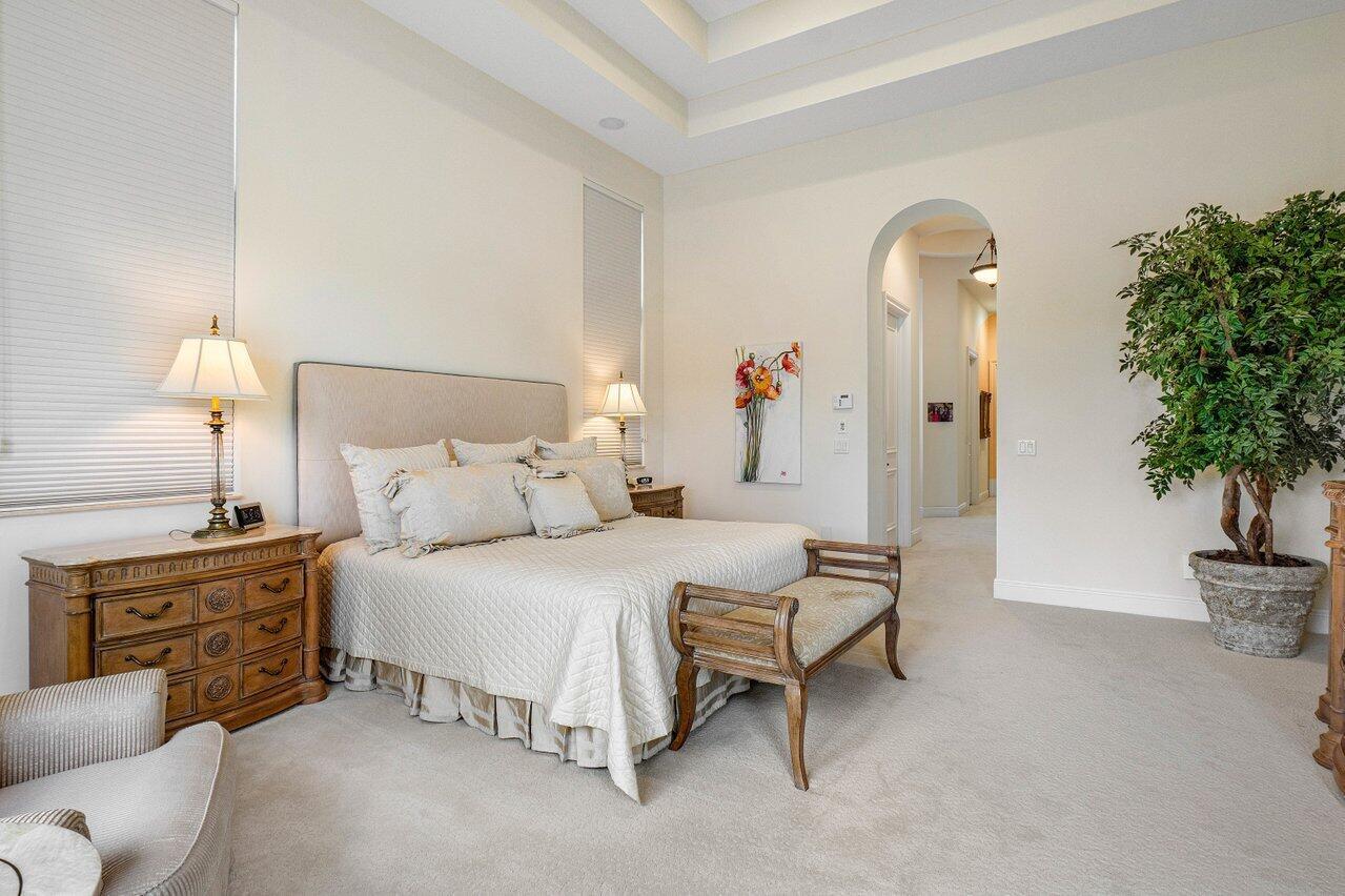 4188 Bocaire Boulevard