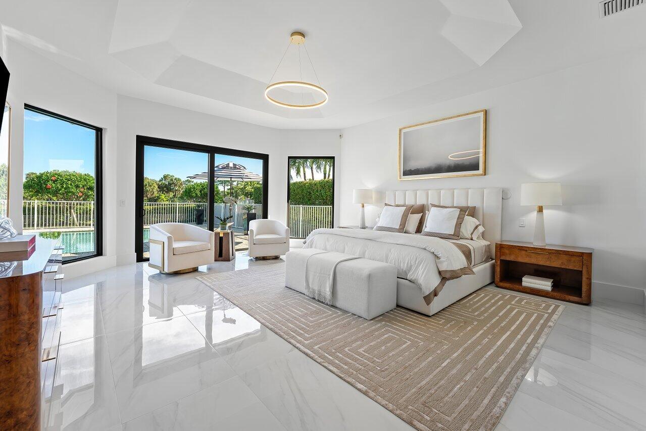 4276 Bocaire Boulevard