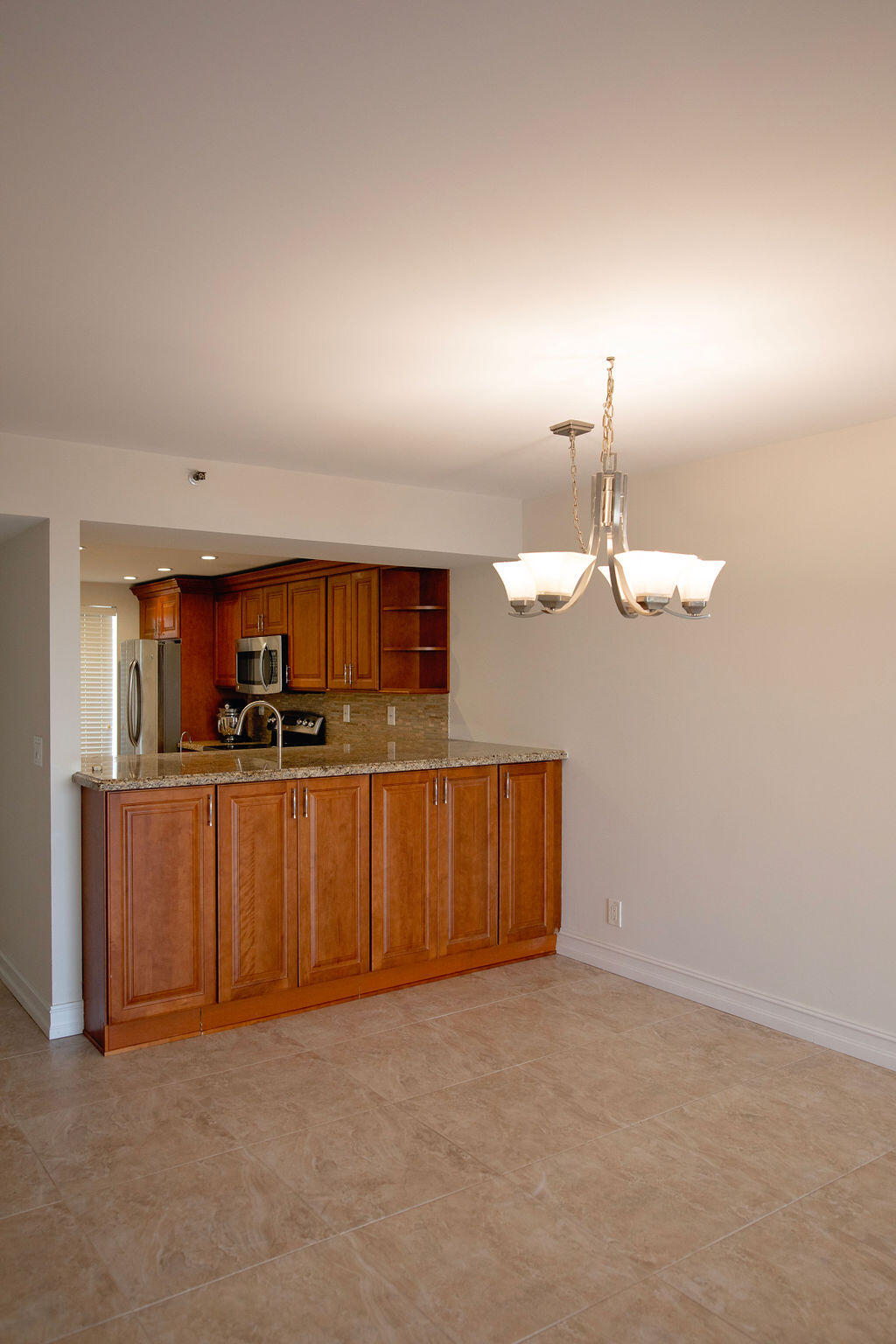 22 Royal Palm Way 605