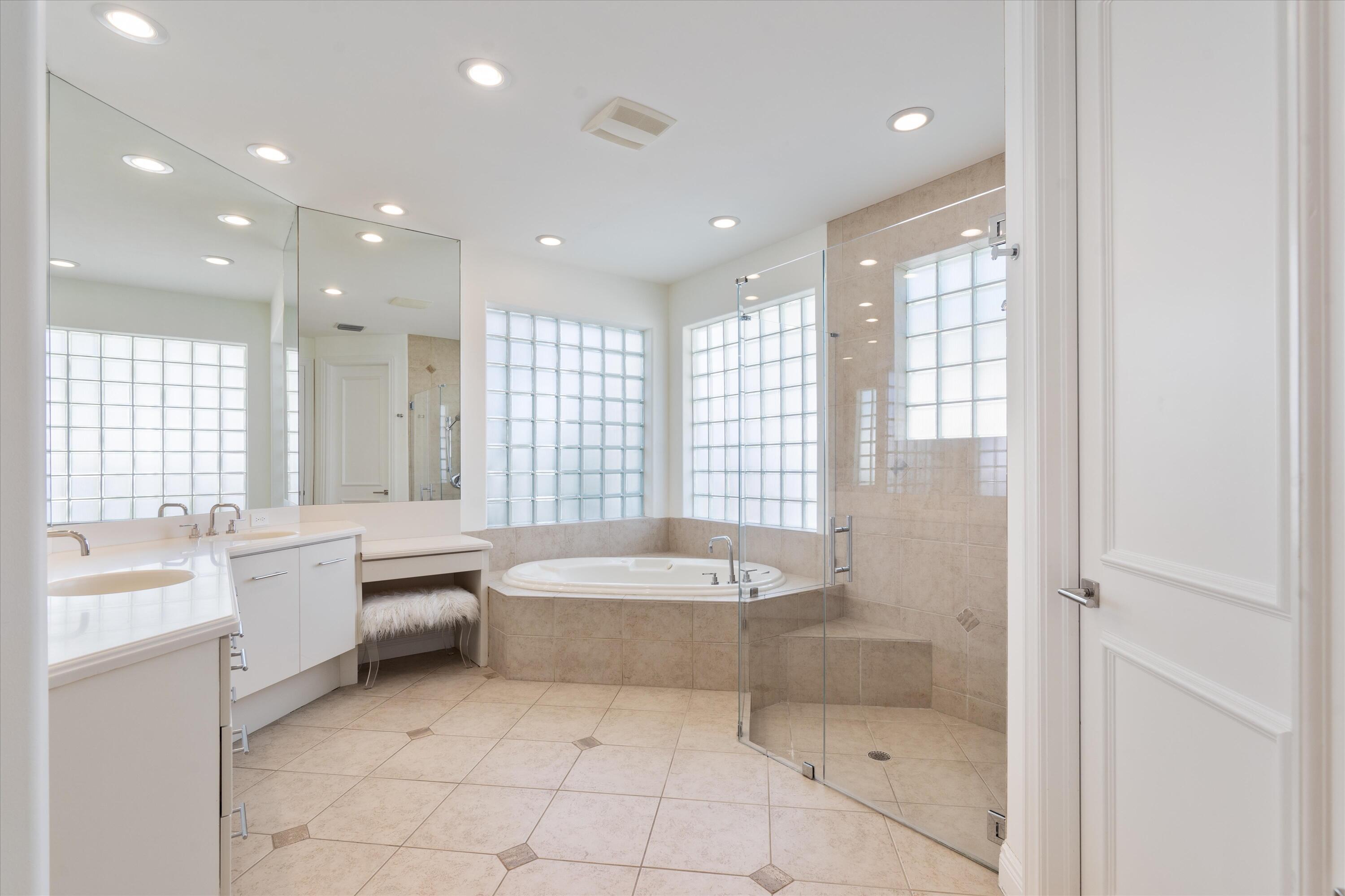 6724 Casa Grande Way