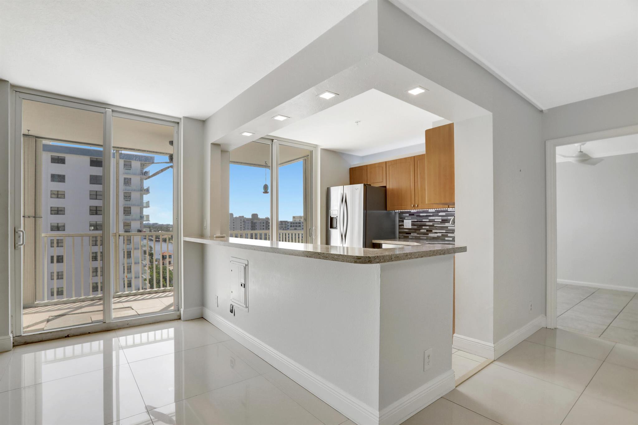 1505 N Riverside Drive 1003