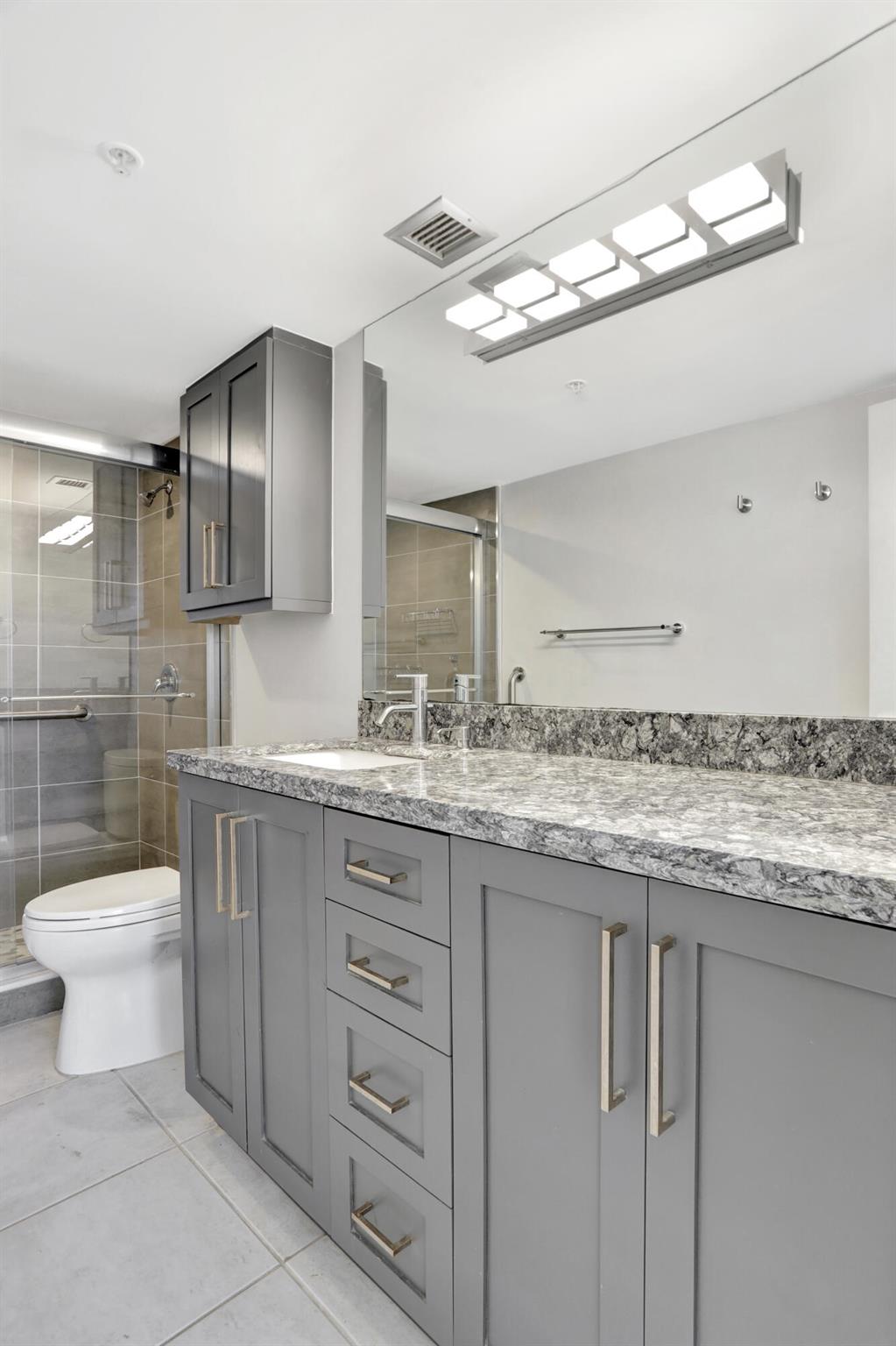 1505 N Riverside Drive 1003