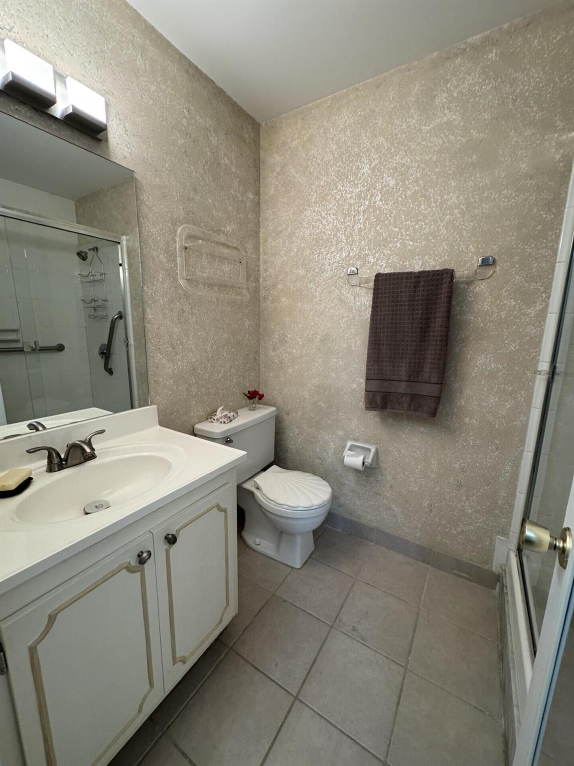 2541 Red Hibiscus Boulevard 31-B