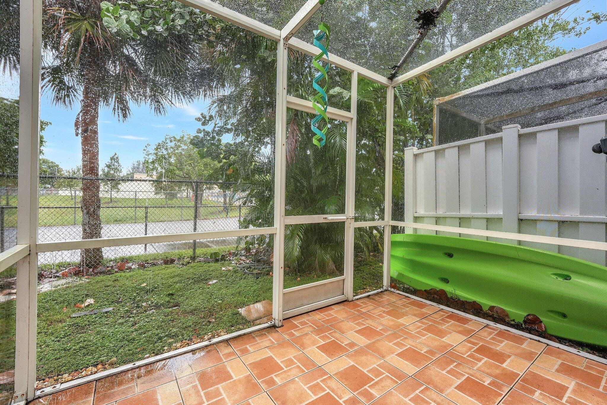 5560 NW 90th Terrace