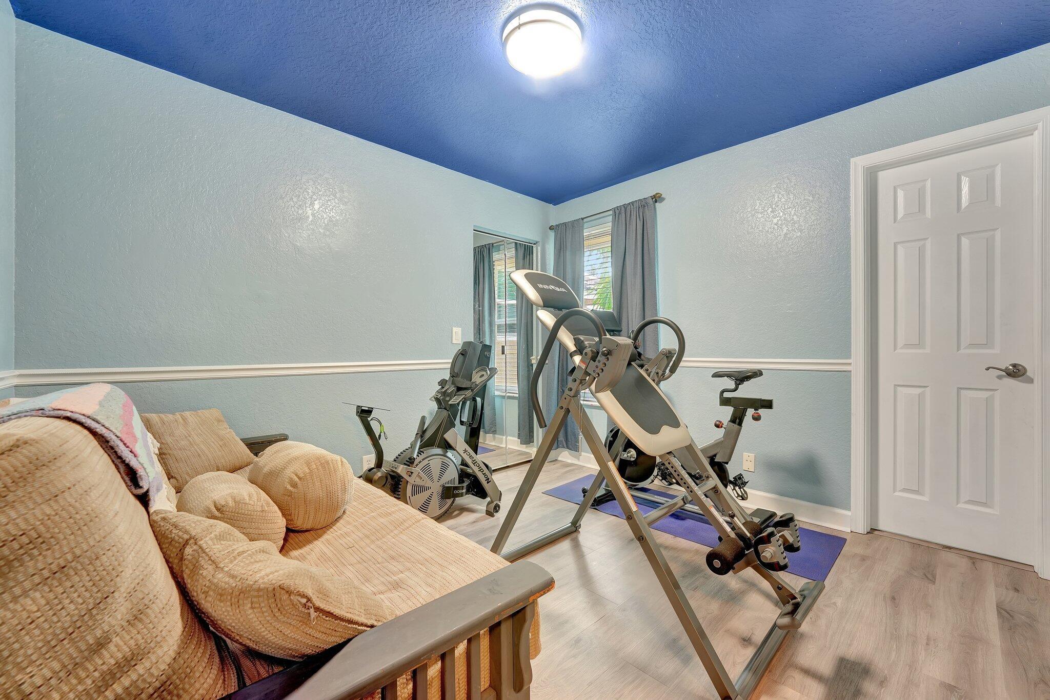 5560 NW 90th Terrace