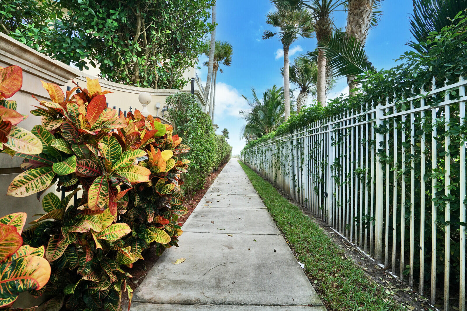 2730 Banyan Road 4b