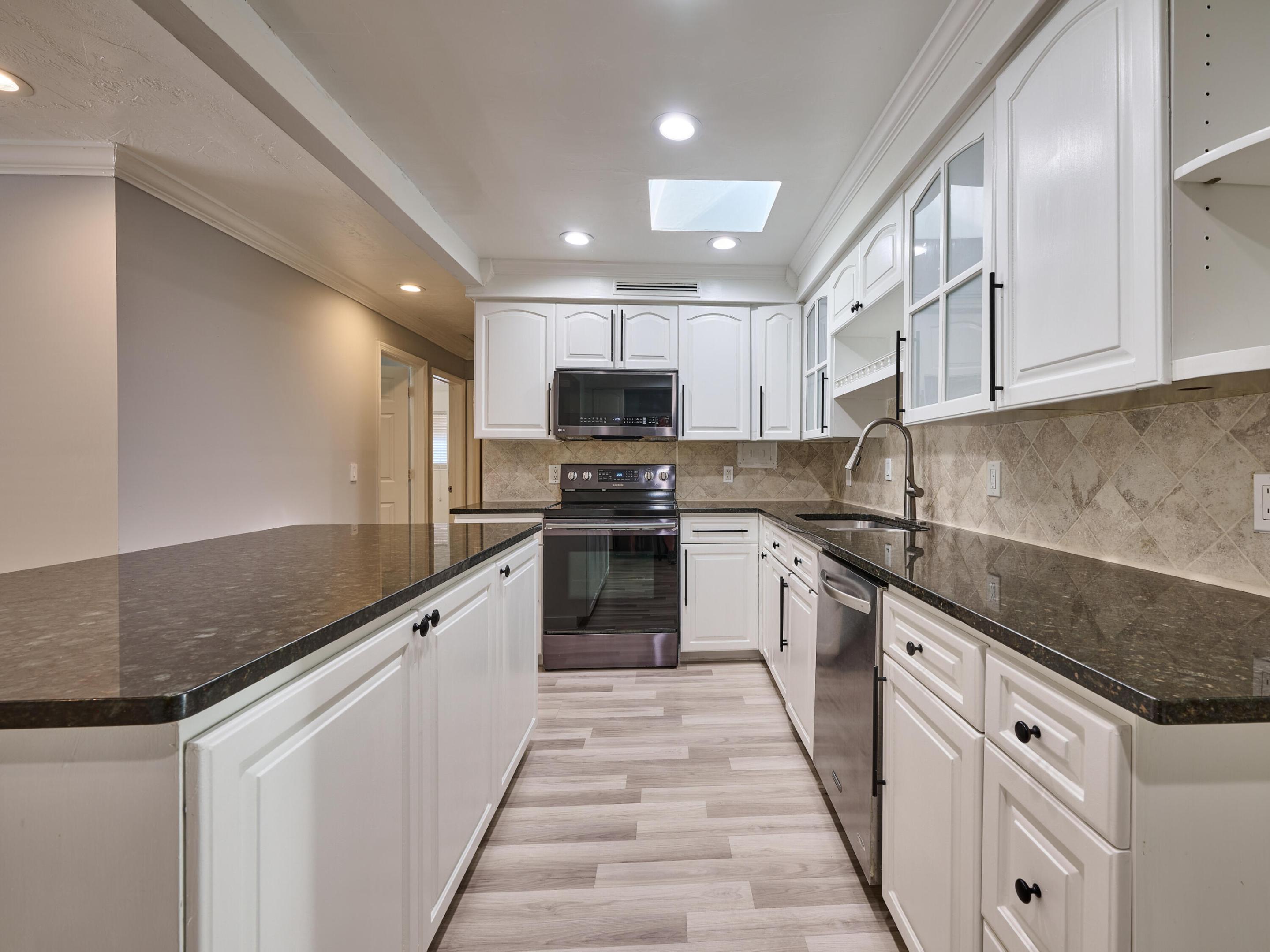 2112 Longwood Road