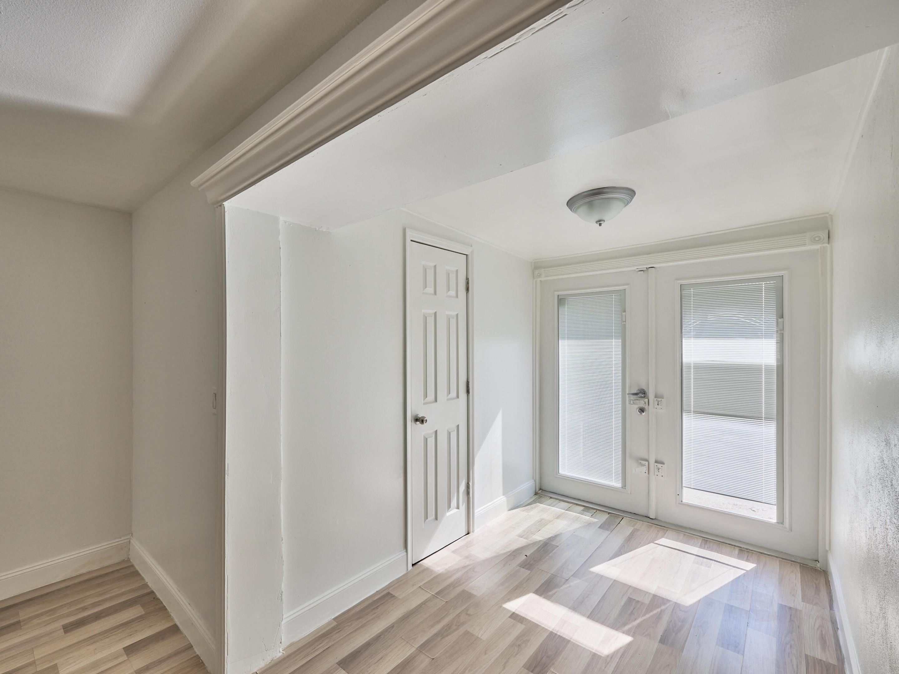 2112 Longwood Road