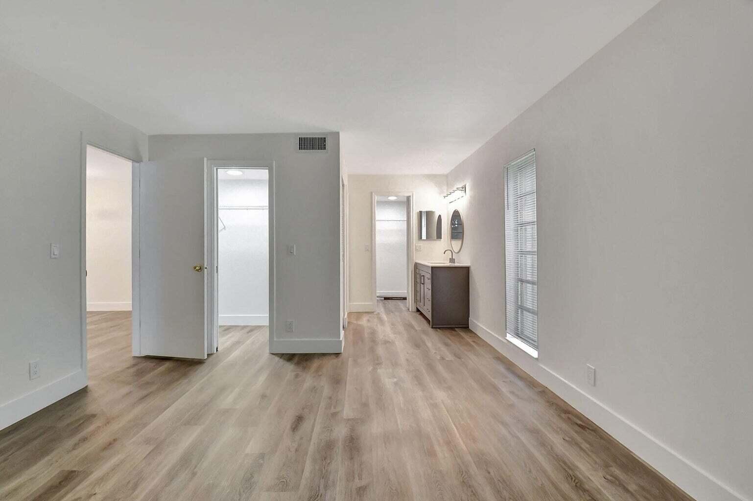 1011 Flame Vine Avenue 101