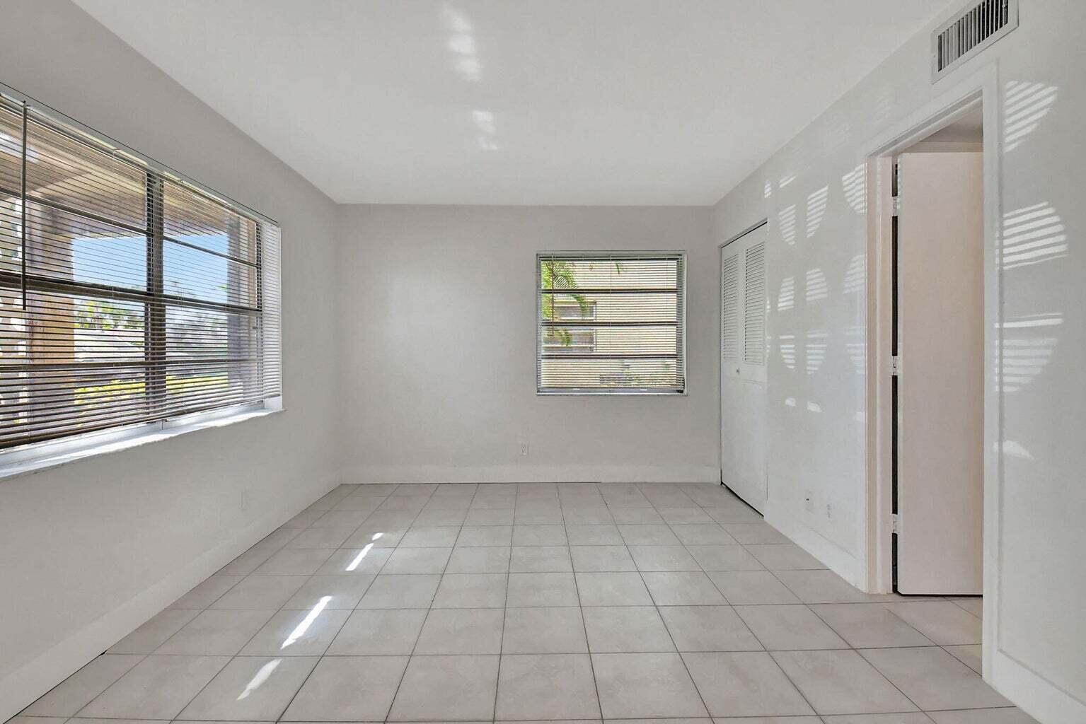 1011 Flame Vine Avenue 101