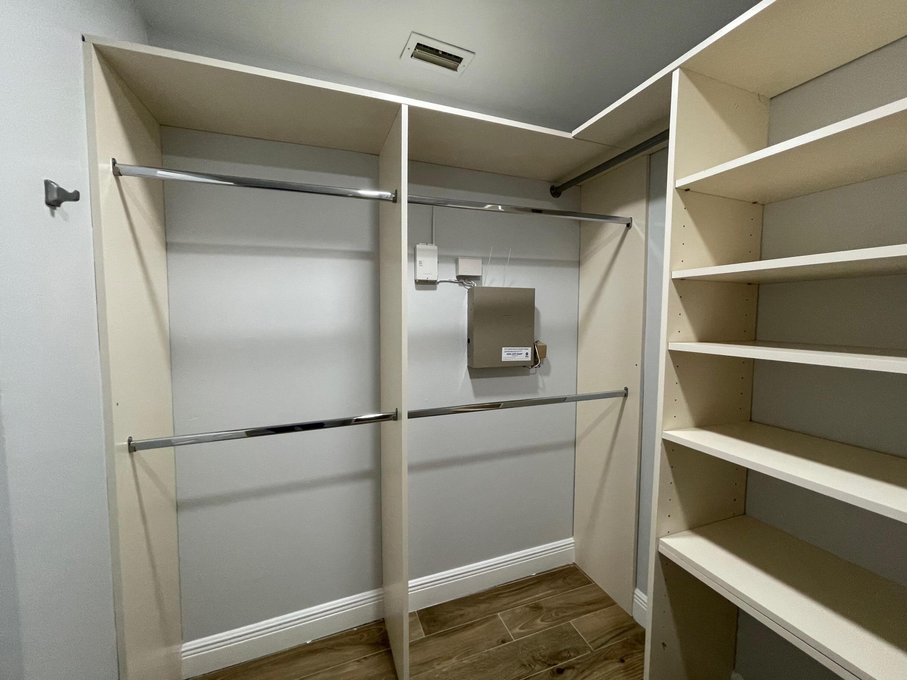 3062 Inglewood Terrace