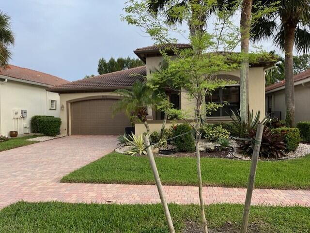 9823 Isles Cay Drive