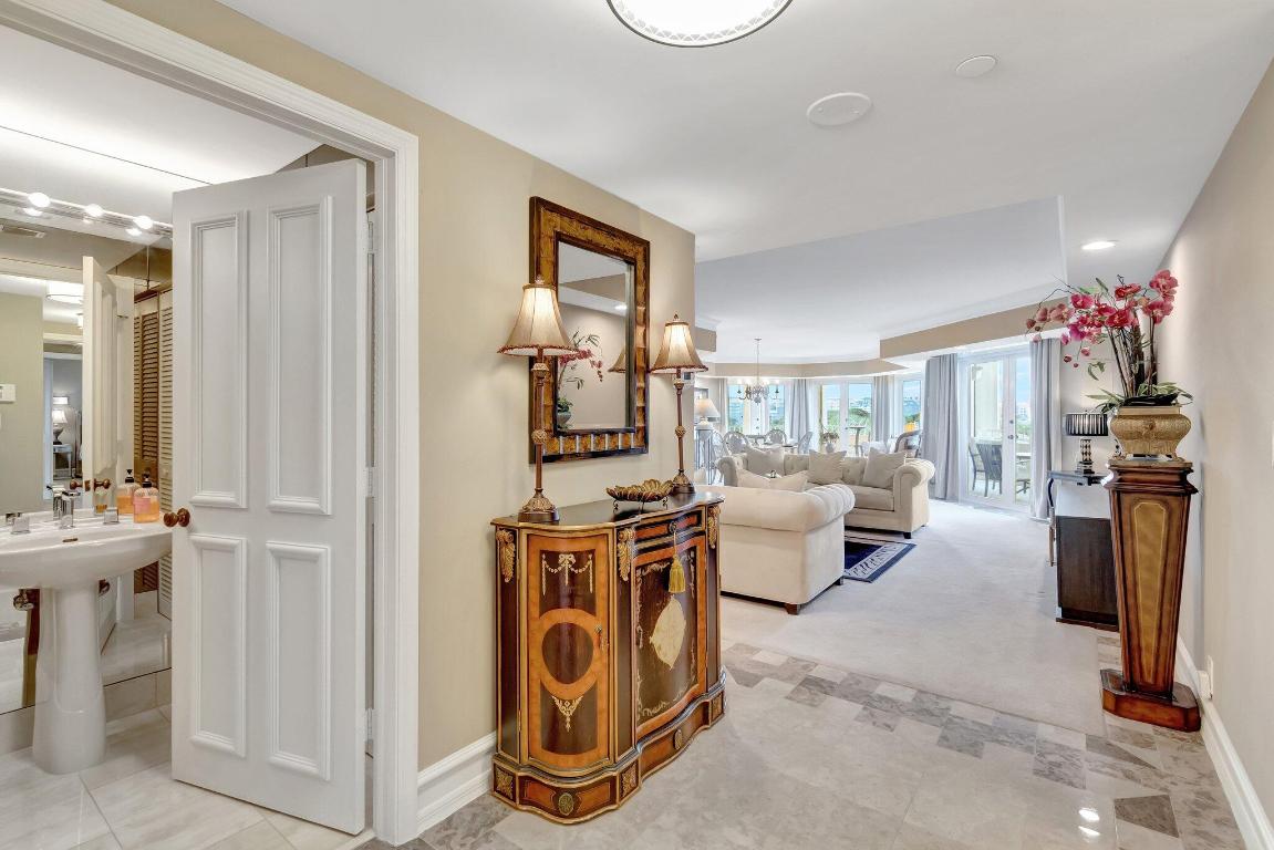 300 SE 5th Avenue 6160