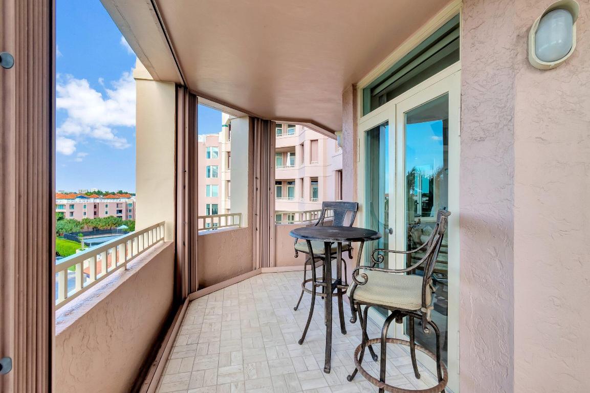 300 SE 5th Avenue 6160