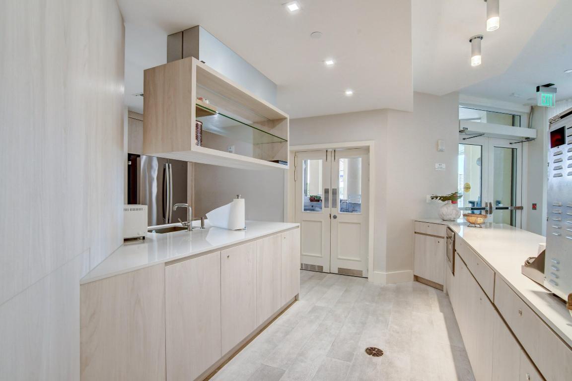 300 SE 5th Avenue 6160