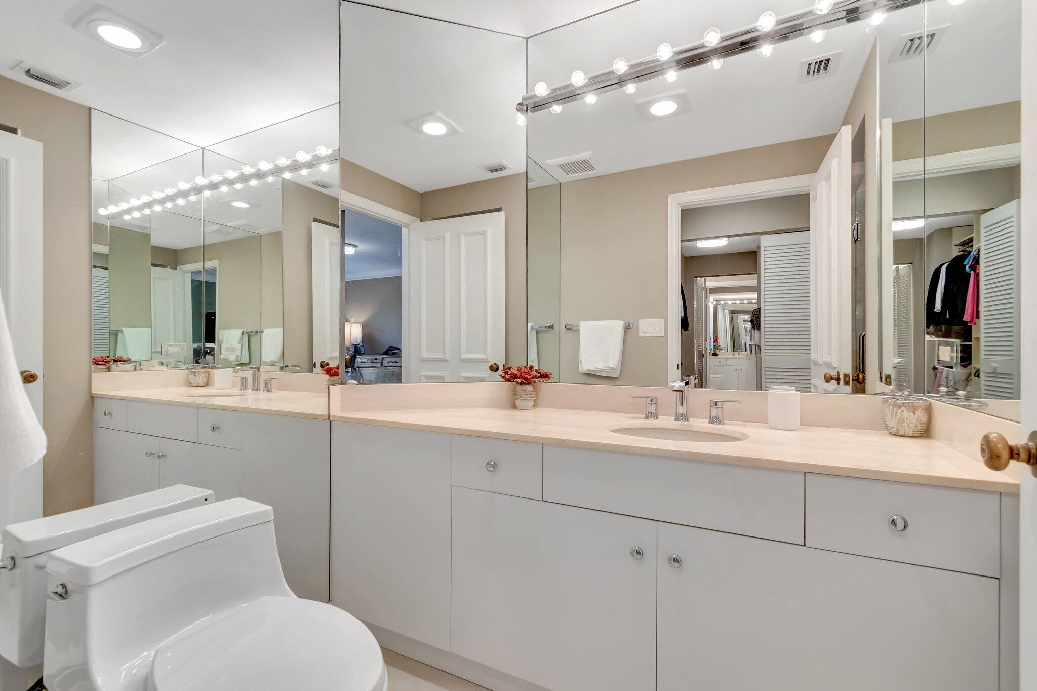 300 SE 5th Avenue 6160