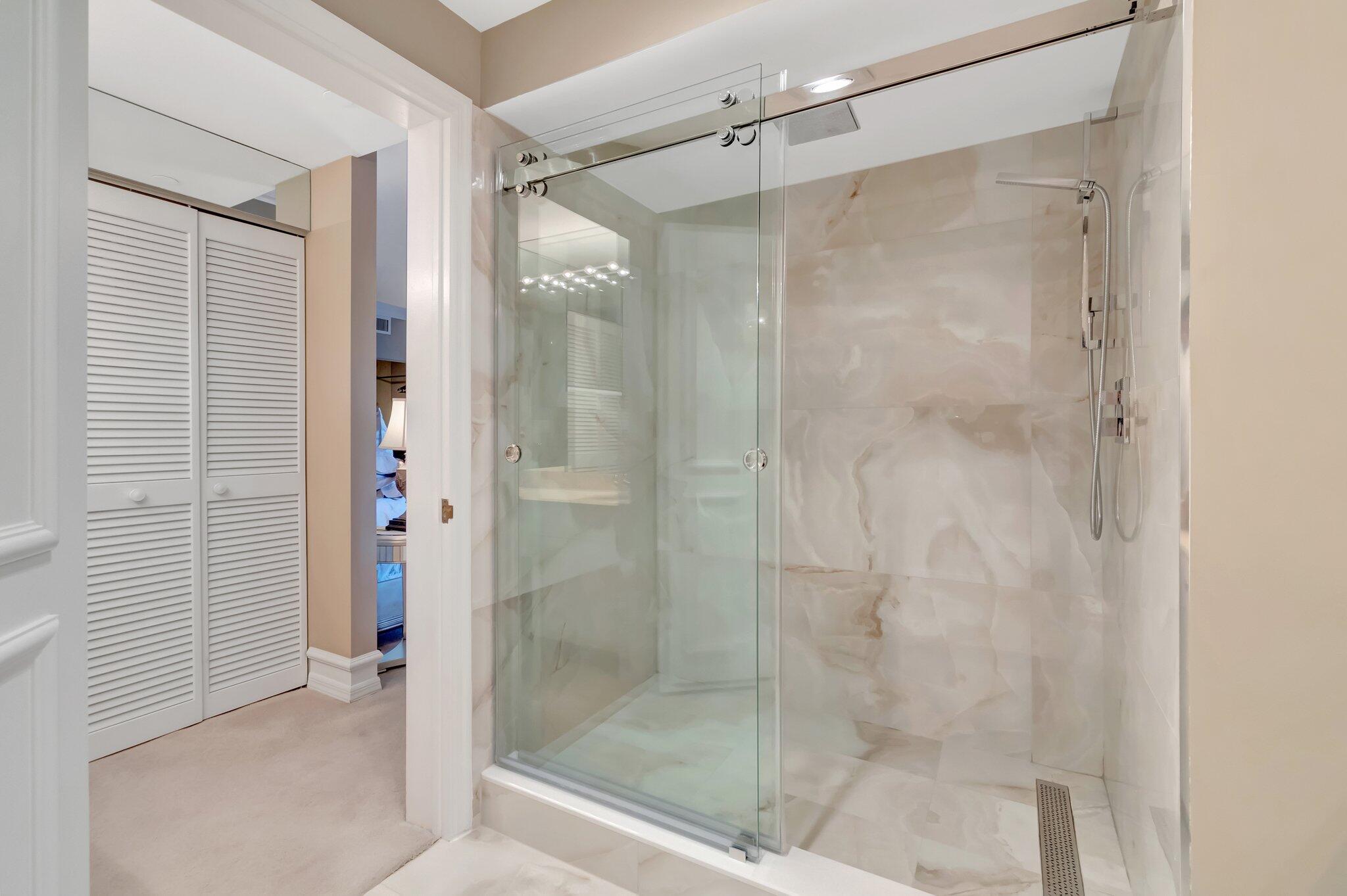 300 SE 5th Avenue 6160