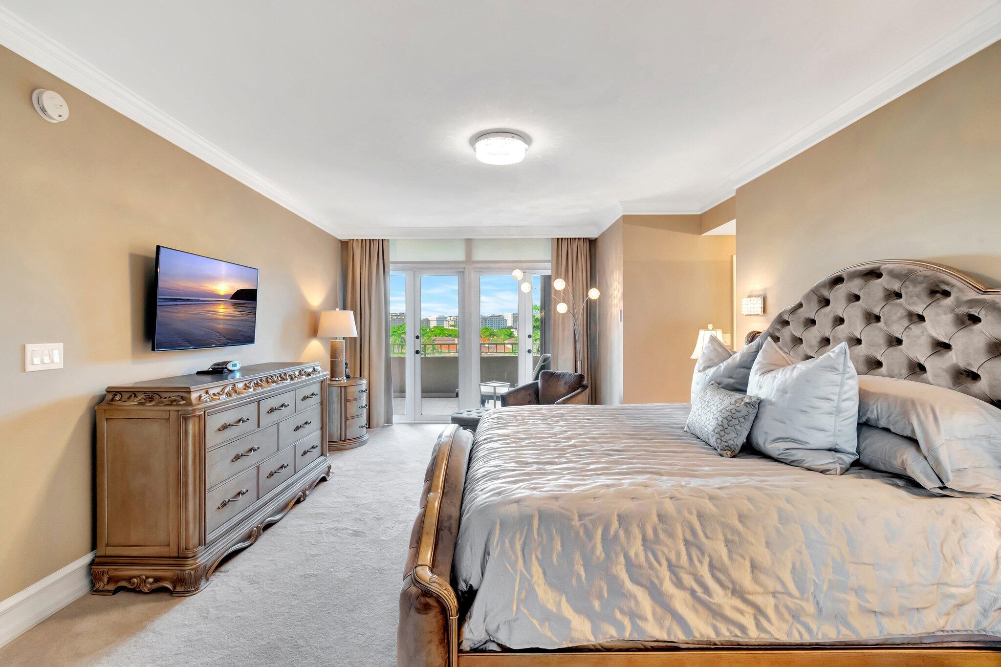 300 SE 5th Avenue 6160