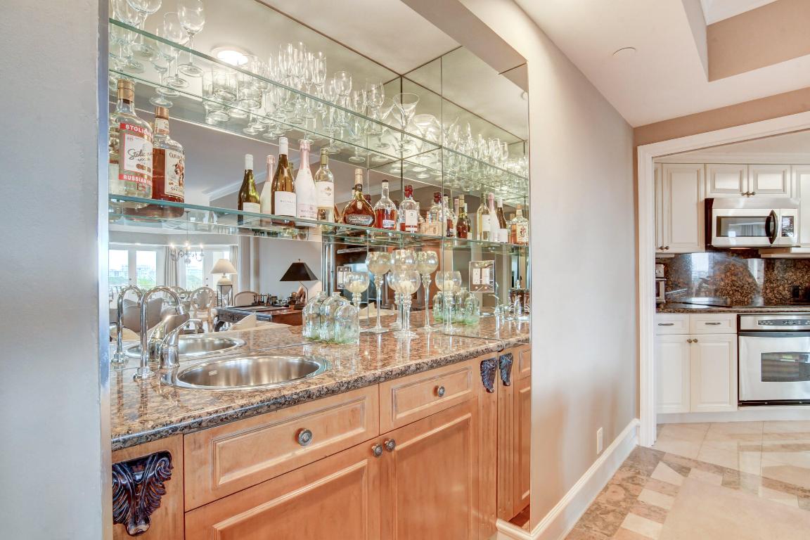 300 SE 5th Avenue 6160