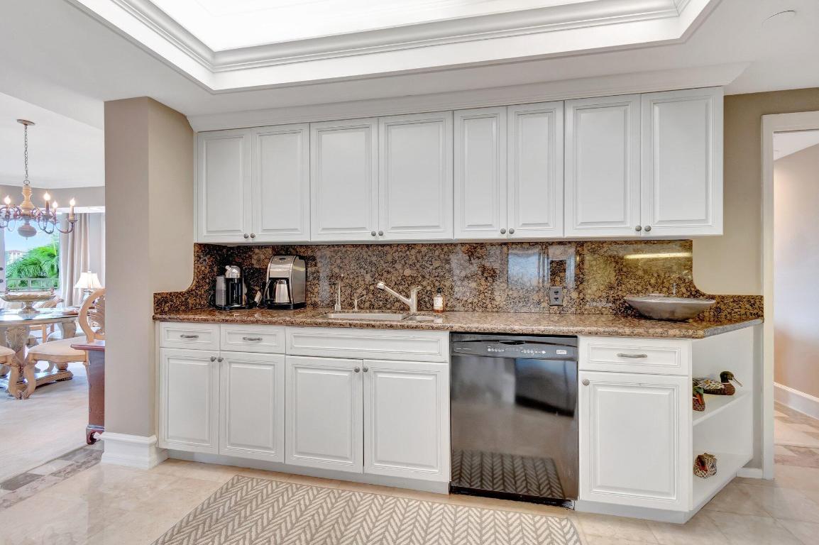 300 SE 5th Avenue 6160