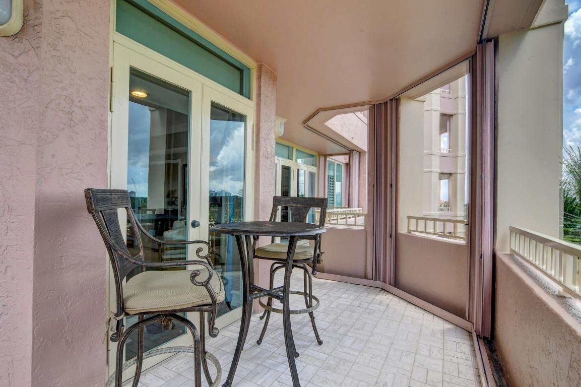 300 SE 5th Avenue 6160